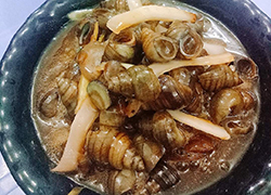 Ốc vặn xào me dừa