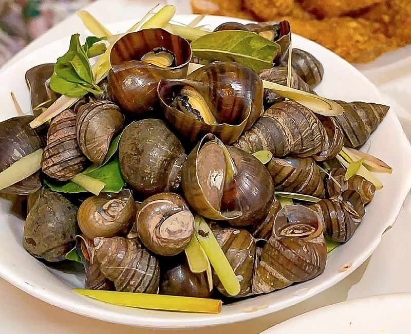 Ốc Mix hấp xả