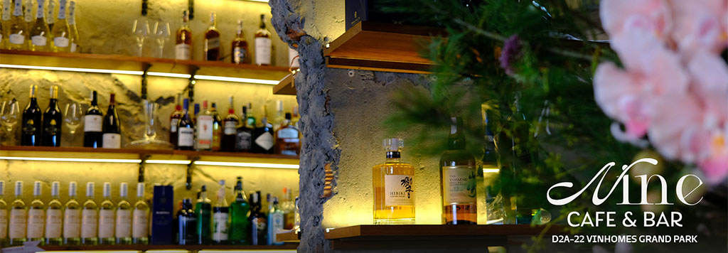 Nine Cafe & Bar